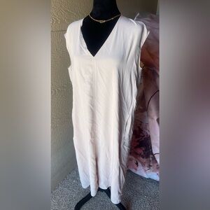 Rachael Madi Dress - Size Medium Slip on oversized, summer ready , lightweight.